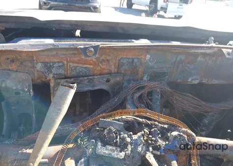 1998 Nissan Frontier Standard/Xe z USA, uszkodzony, nr VIN 1N6DD21S2WC311208